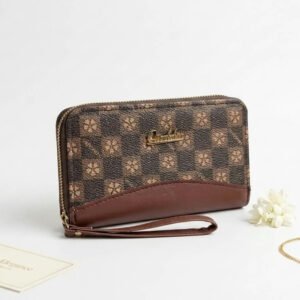 Women Wristlet Wallet with checkered design