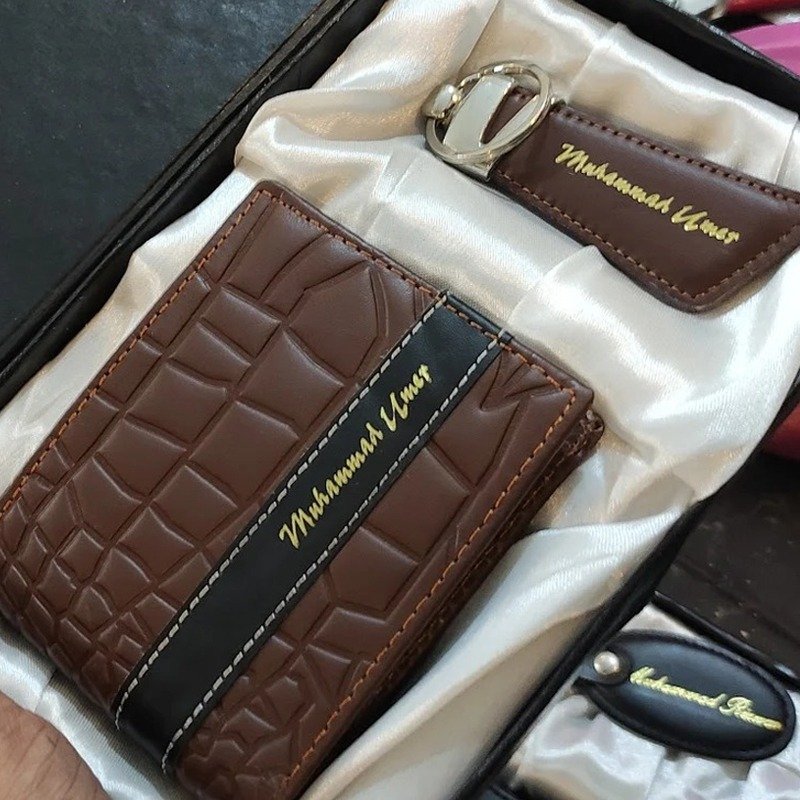 Personalized wallet and keychain set with custom name engraving