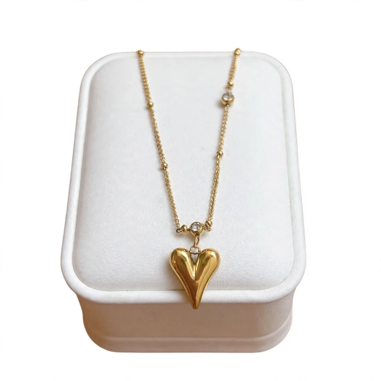 Elegant Gold Heart Pendant Necklace for Women